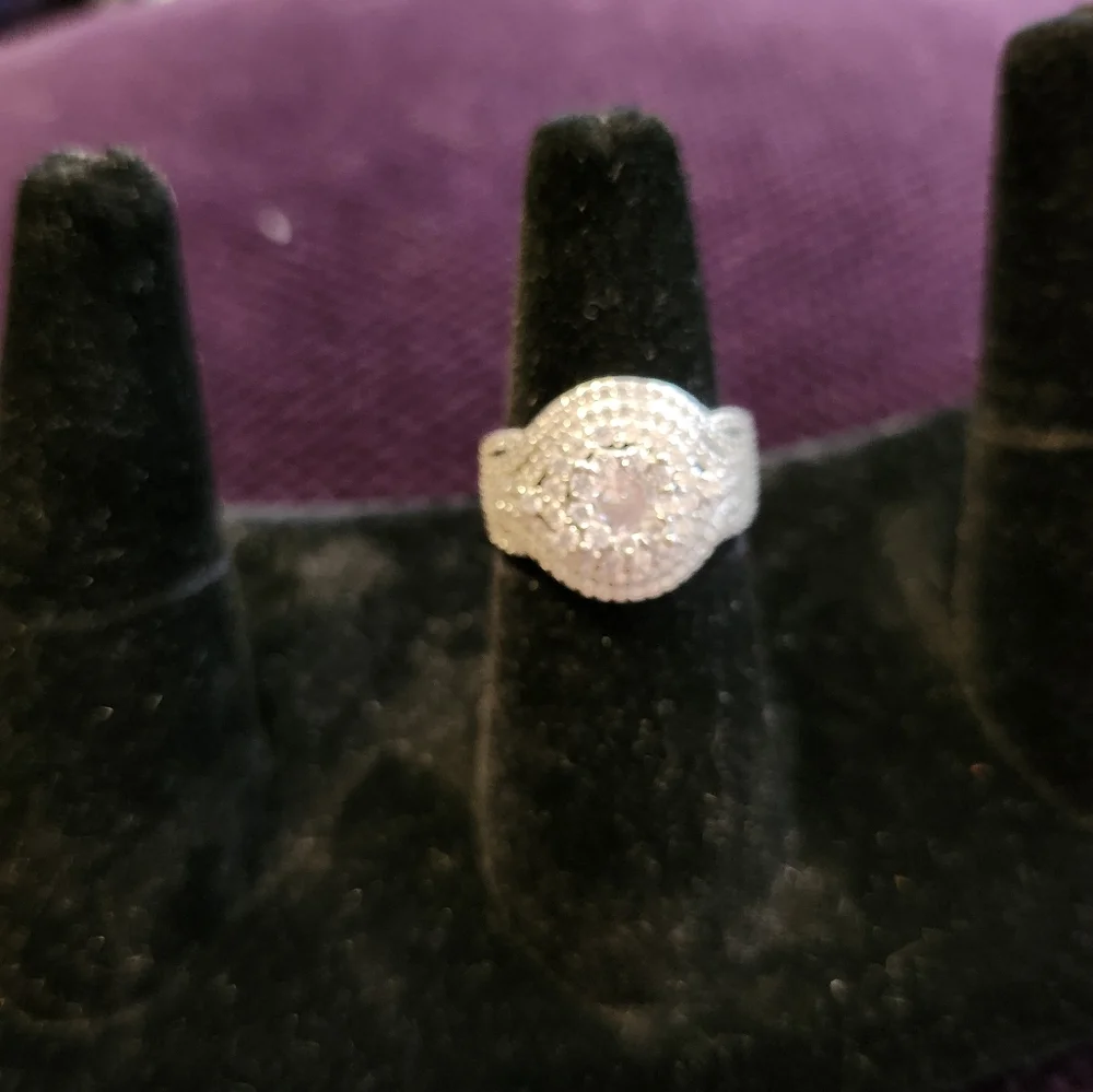 Silver Ring - Picture 2 of 4